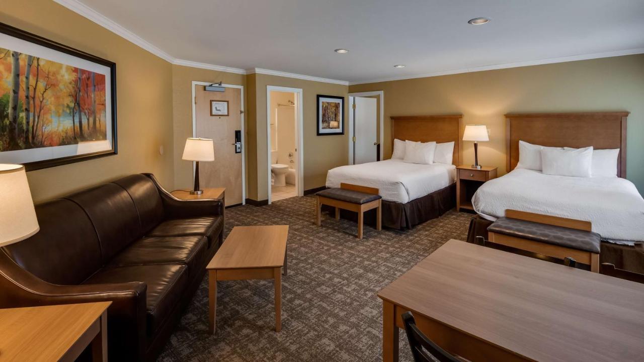 Best Western Plus Windjammer Inn&Conference Center Burlington Exterior foto