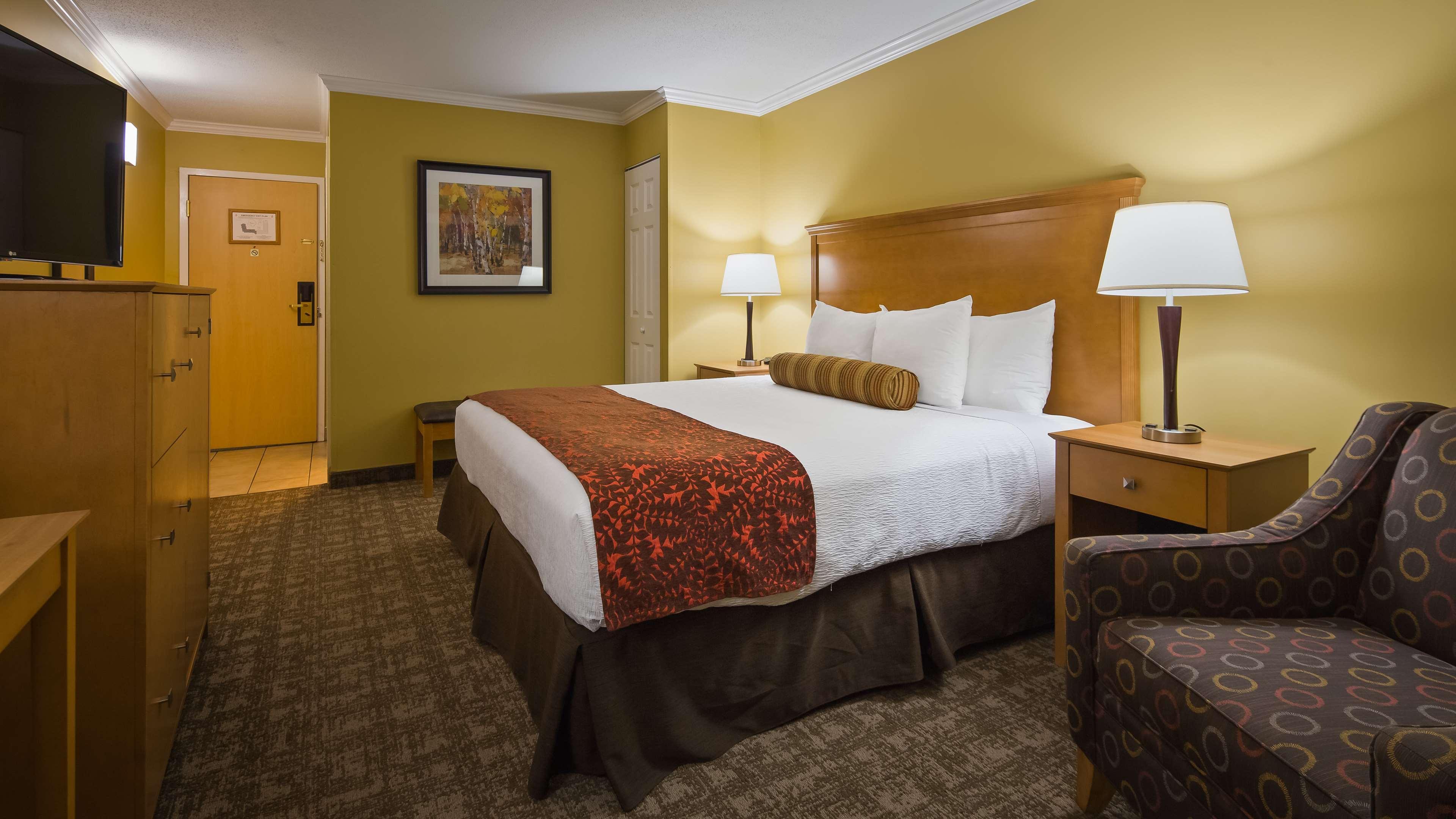 Best Western Plus Windjammer Inn&Conference Center Burlington Exterior foto
