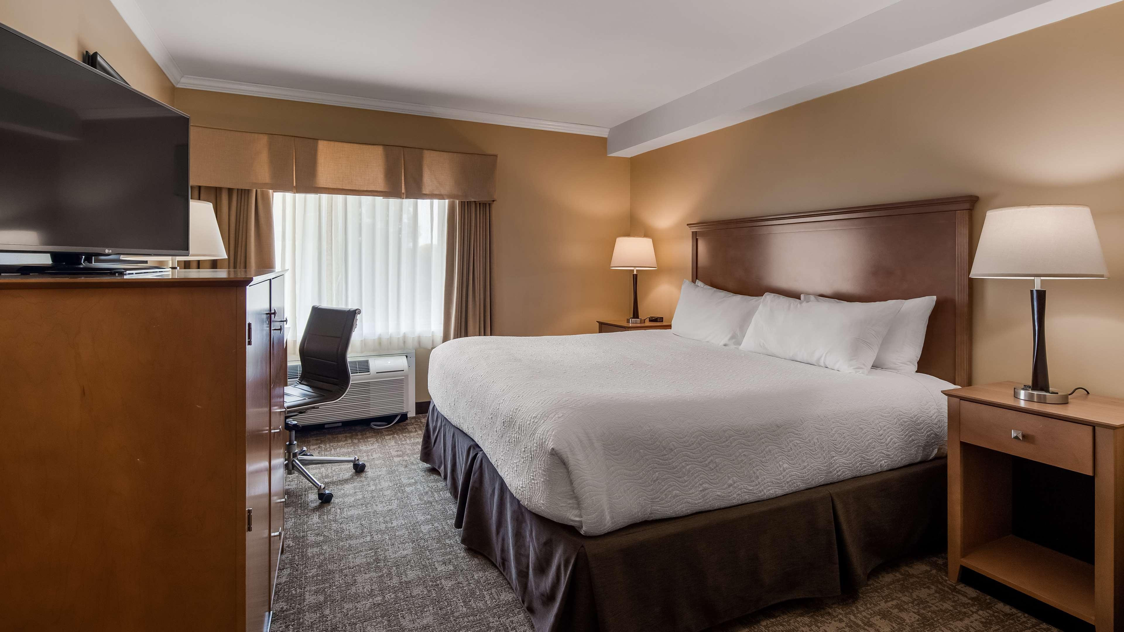 Best Western Plus Windjammer Inn&Conference Center Burlington Exterior foto