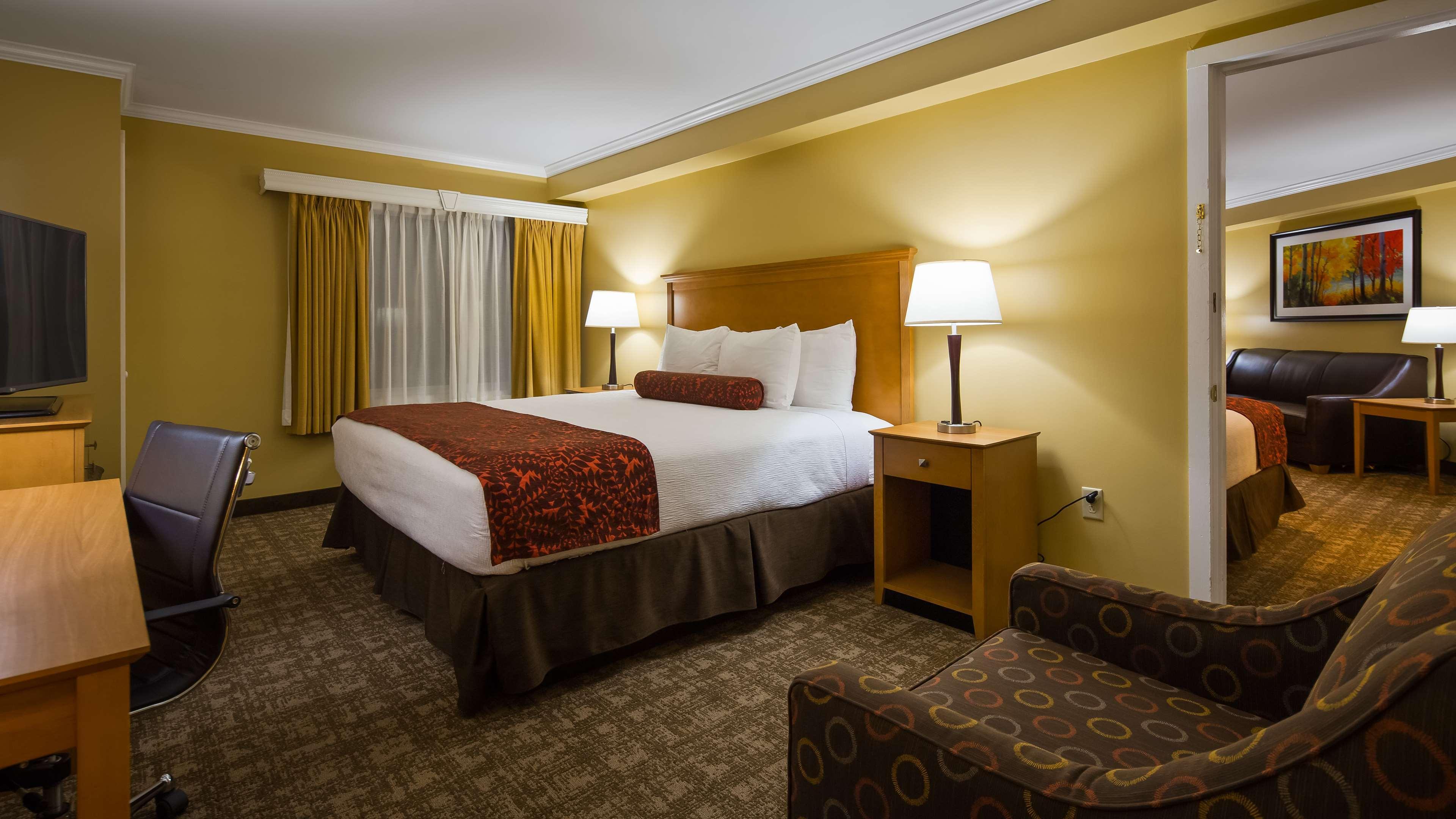 Best Western Plus Windjammer Inn&Conference Center Burlington Exterior foto