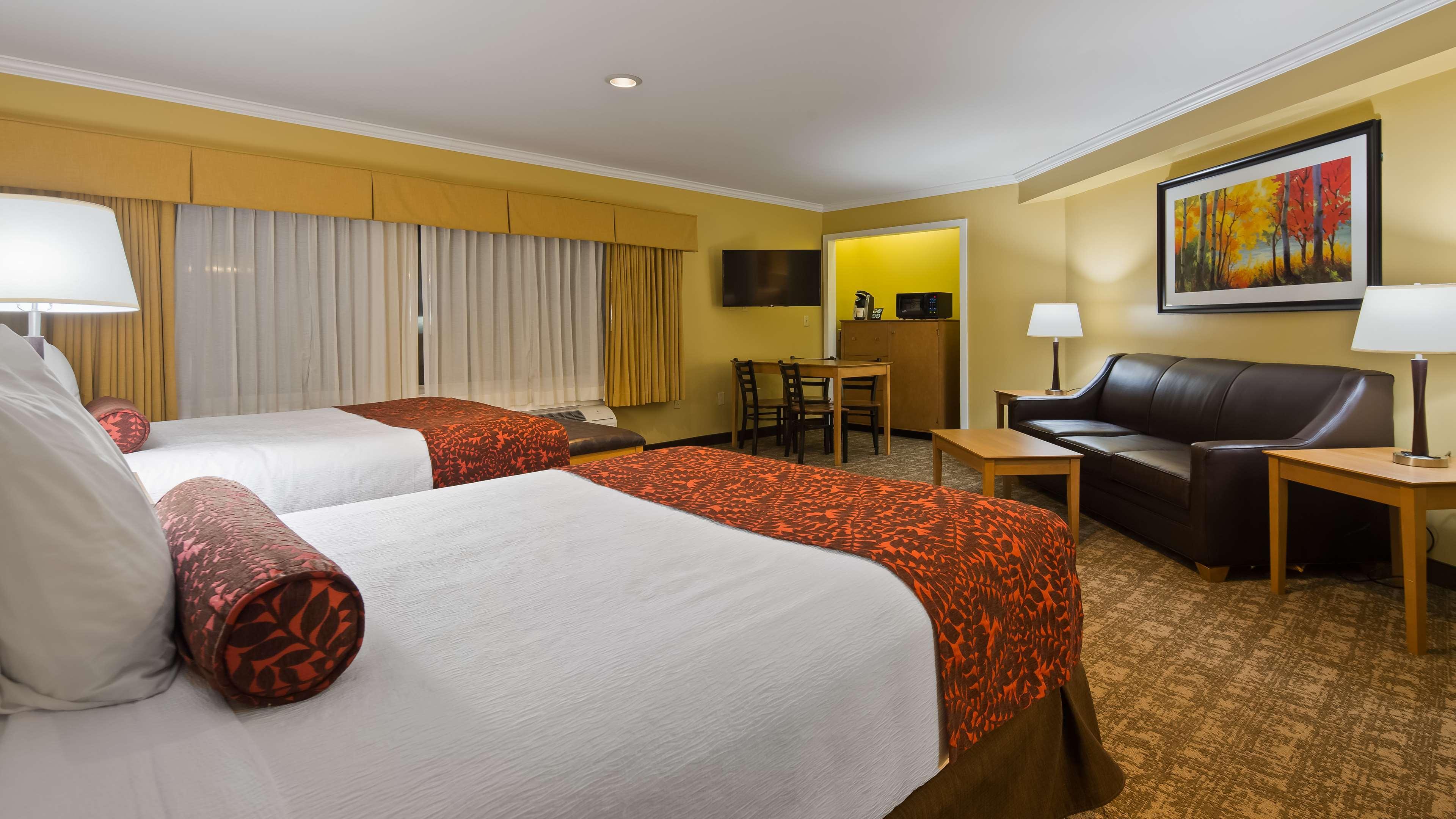 Best Western Plus Windjammer Inn&Conference Center Burlington Exterior foto