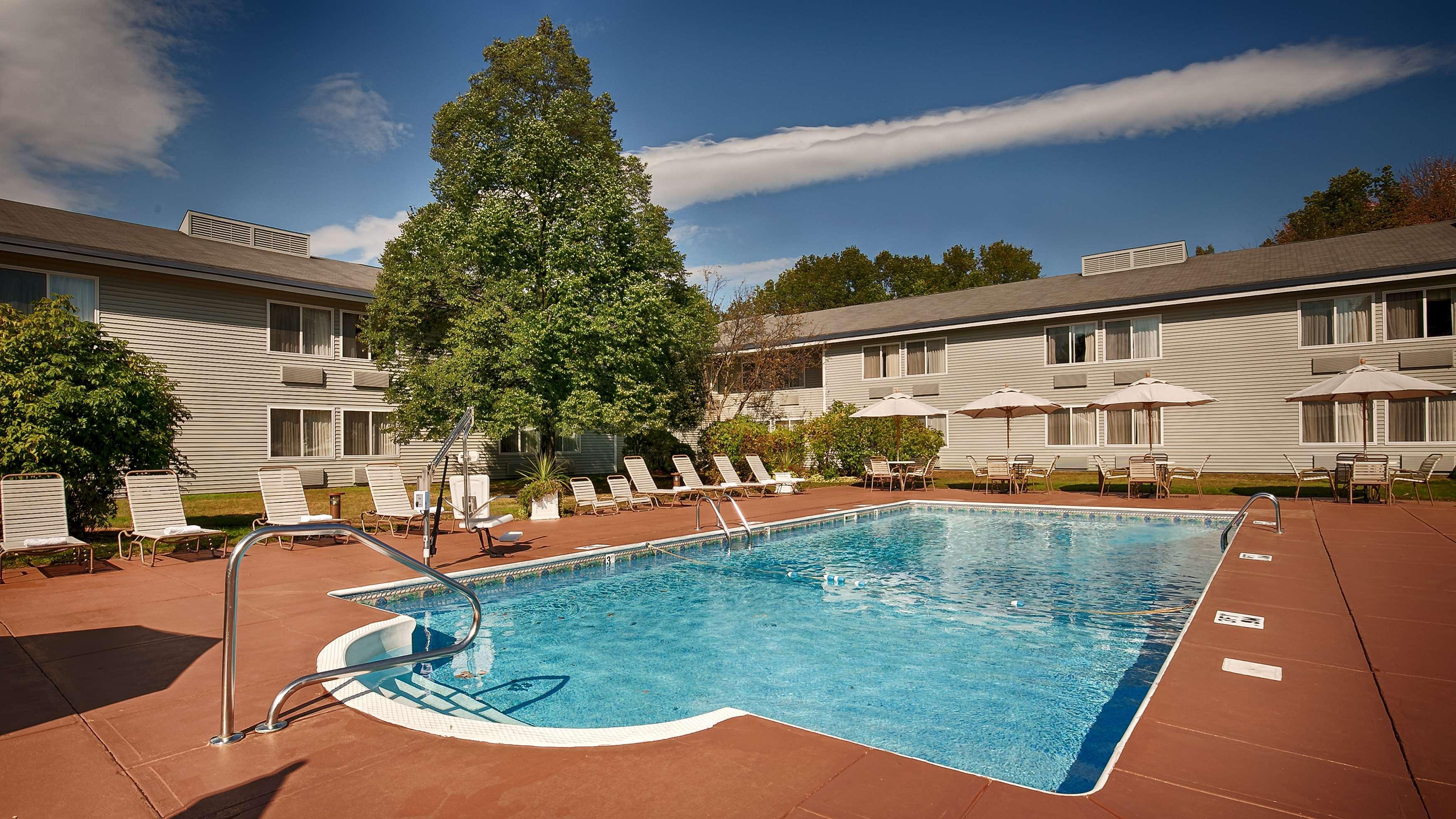 Best Western Plus Windjammer Inn&Conference Center Burlington Exterior foto