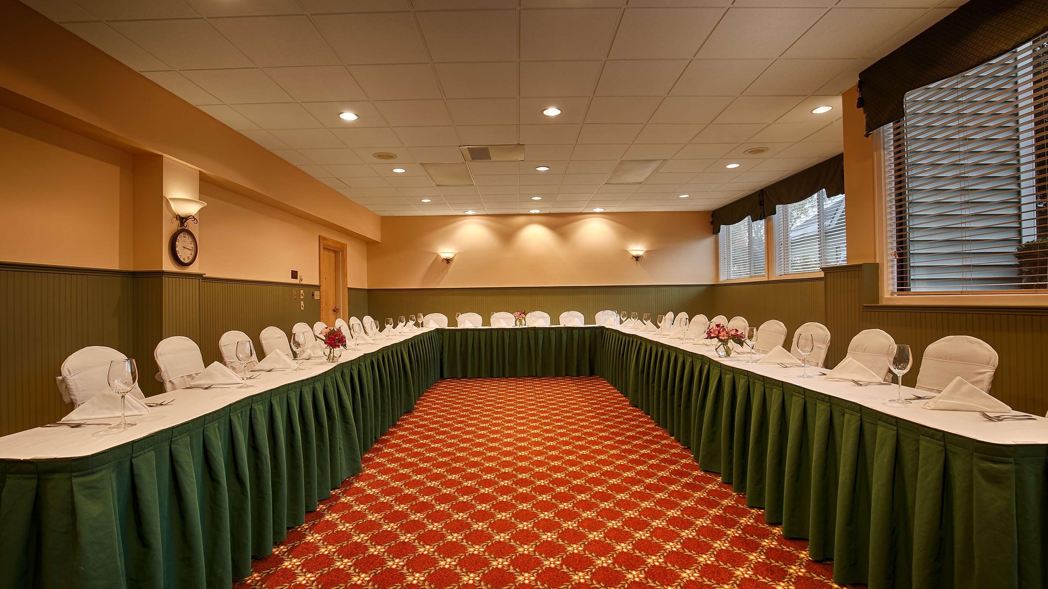 Best Western Plus Windjammer Inn&Conference Center Burlington Exterior foto