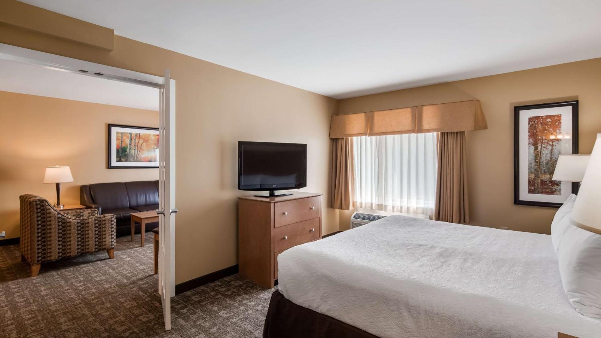 Best Western Plus Windjammer Inn&Conference Center Burlington Exterior foto