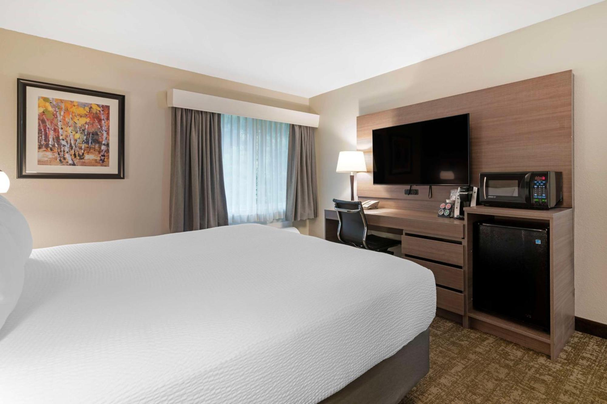 Best Western Plus Windjammer Inn&Conference Center Burlington Exterior foto