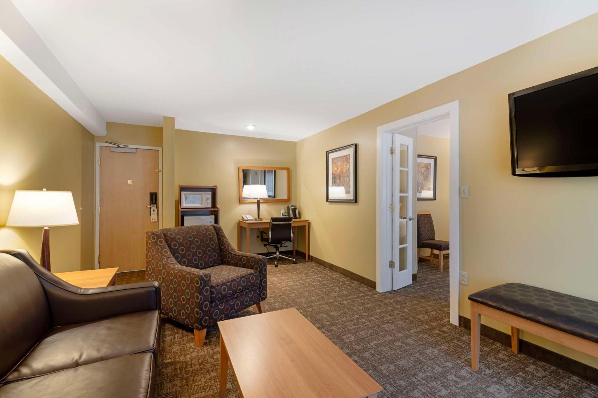 Best Western Plus Windjammer Inn&Conference Center Burlington Exterior foto