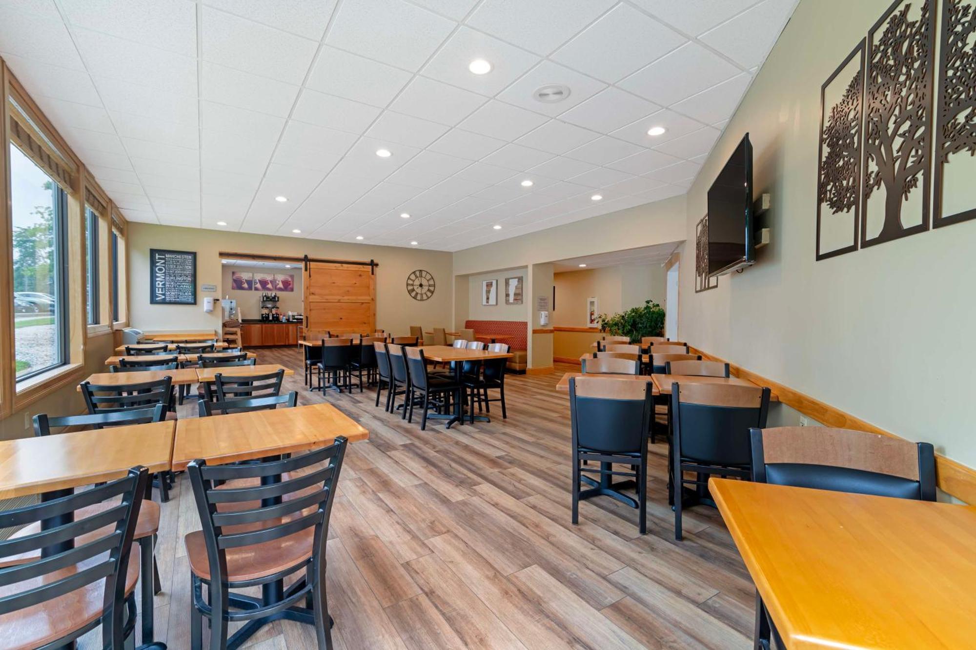 Best Western Plus Windjammer Inn&Conference Center Burlington Exterior foto