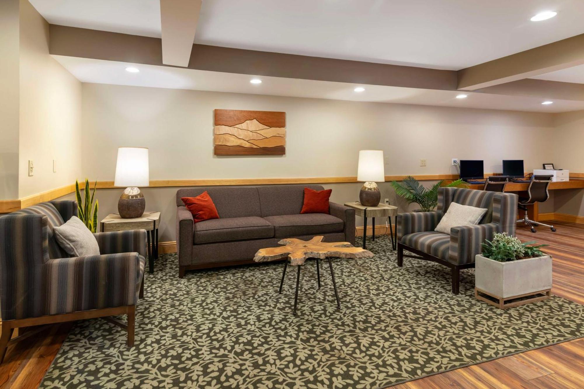 Best Western Plus Windjammer Inn&Conference Center Burlington Exterior foto